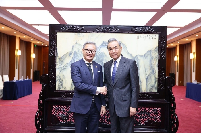 da5a9f90f4c2791bd0f62bcc71d1275e